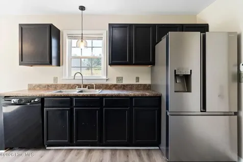 200 Ivy Glen Lane Jacksonville NC 28546