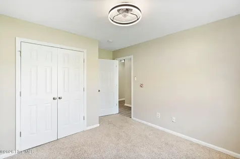 200 Ivy Glen Lane Jacksonville NC 28546