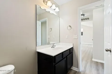 200 Ivy Glen Lane Jacksonville NC 28546