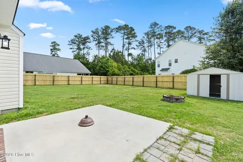 200 Ivy Glen Lane Jacksonville NC 28546
