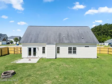 200 Ivy Glen Lane Jacksonville NC 28546