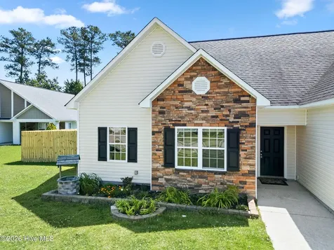 200 Ivy Glen Lane Jacksonville NC 28546