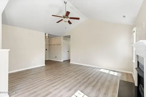 200 Ivy Glen Lane Jacksonville NC 28546