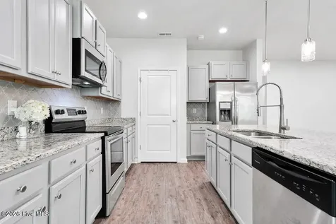 203 J Belton Court Sneads Ferry NC 28460