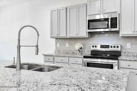 203 J Belton Court Sneads Ferry NC 28460