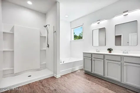 203 J Belton Court Sneads Ferry NC 28460