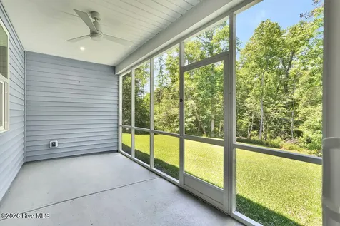 203 J Belton Court Sneads Ferry NC 28460