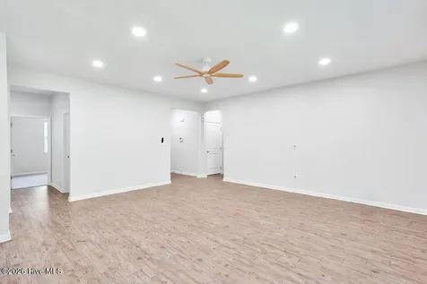 203 J Belton Court Sneads Ferry NC 28460