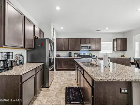 842 Tuscarora Trail Jacksonville NC 28546