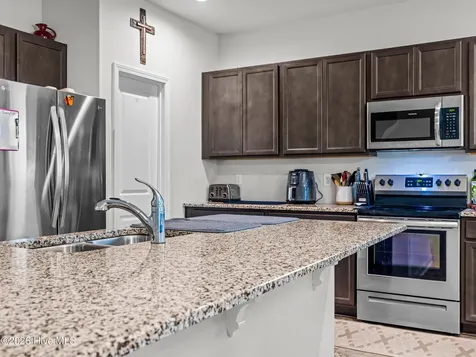 842 Tuscarora Trail Jacksonville NC 28546