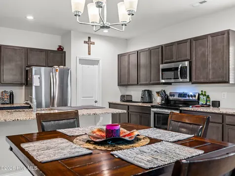842 Tuscarora Trail Jacksonville NC 28546