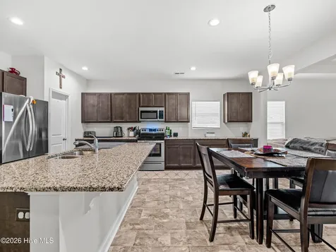 842 Tuscarora Trail Jacksonville NC 28546