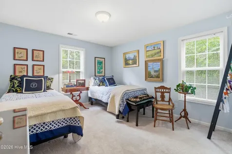 5006 Hunters Trail Wilmington NC 28405