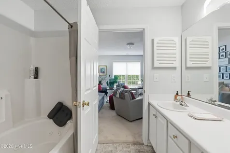 5006 Hunters Trail Wilmington NC 28405