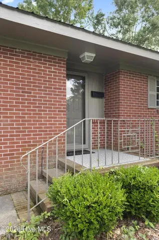 310 E Cliff Street Wallace NC 28466