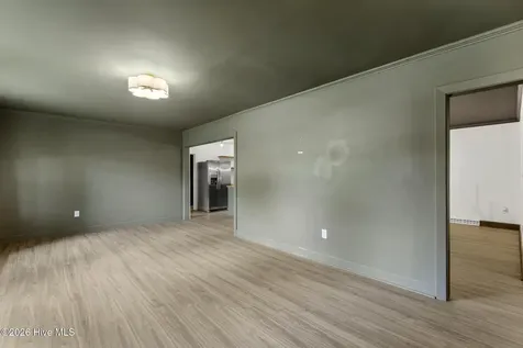 310 E Cliff Street Wallace NC 28466