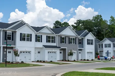 5043 Mcgarvey Court Leland NC 28451