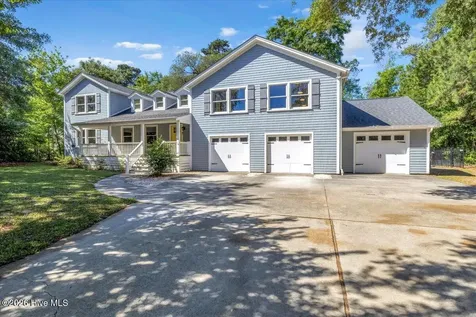 1111 Newton Drive SE Southport NC 28461