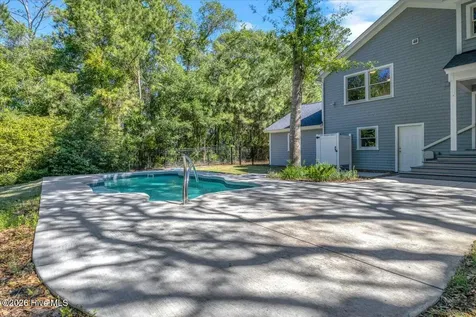 1111 Newton Drive SE Southport NC 28461