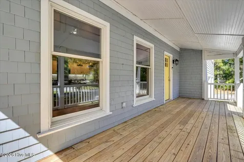 1111 Newton Drive SE Southport NC 28461