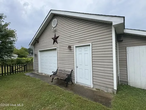 105 Clancey Court Elizabeth City NC 27909