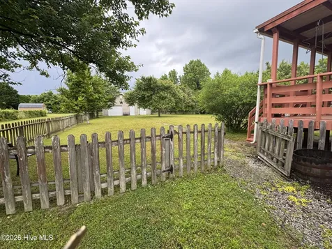 105 Clancey Court Elizabeth City NC 27909