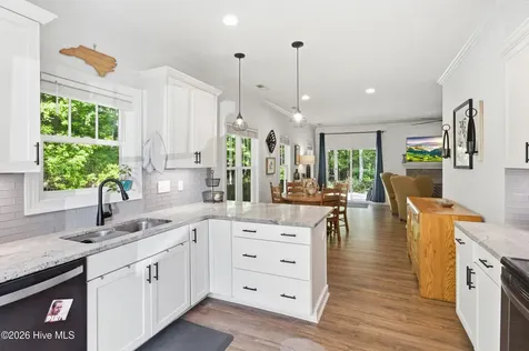 3814 Canterbury Road Trent Woods NC 28562