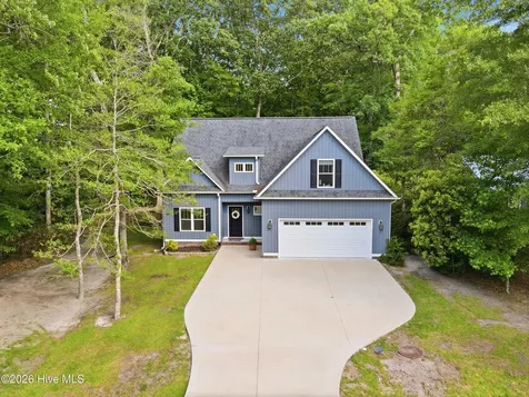3814 Canterbury Road Trent Woods NC 28562