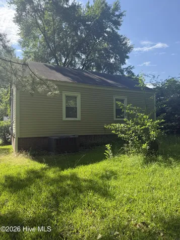 113 N Summit Street Greenville NC 27858