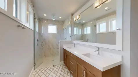 123 Seafaring Lane Hampstead NC 28443