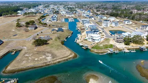 123 Seafaring Lane Hampstead NC 28443