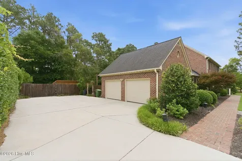 2317 Waverly Drive Wilmington NC 28403