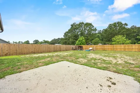 309 Belgian Court Richlands NC 28574