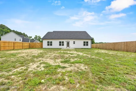 309 Belgian Court Richlands NC 28574