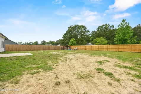 309 Belgian Court Richlands NC 28574