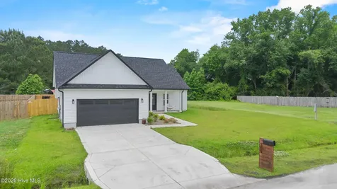 309 Belgian Court Richlands NC 28574
