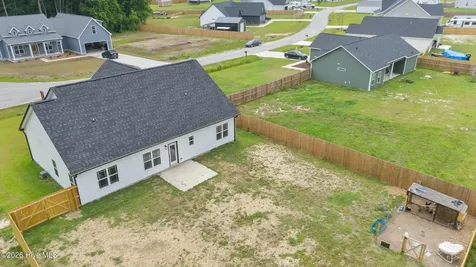 309 Belgian Court Richlands NC 28574