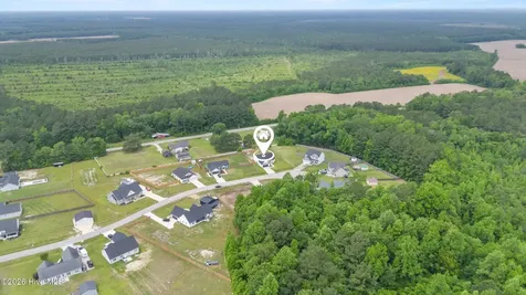 309 Belgian Court Richlands NC 28574