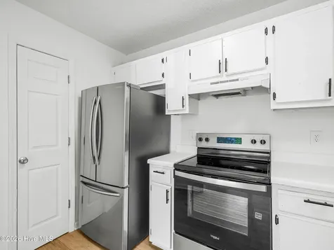 625 S Hampton Drive Jacksonville NC 28546