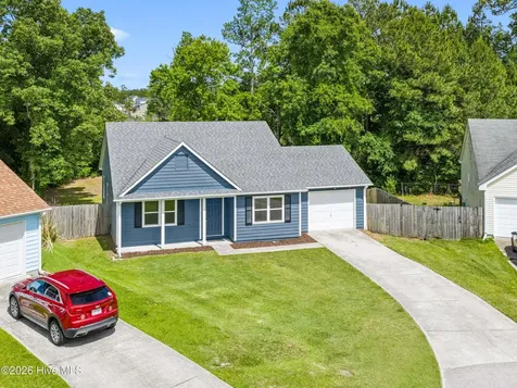 625 S Hampton Drive Jacksonville NC 28546