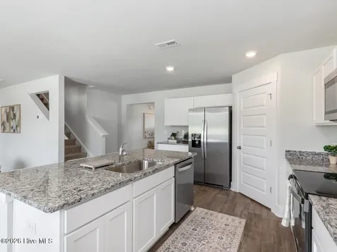 1198 Sandy Heights Loop Navassa NC 28451