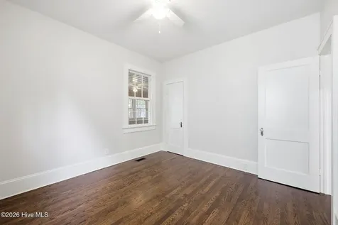 205 E 11th Street Washington NC 27889