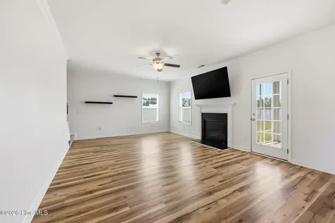 370 Holly Grove Drive Winterville NC 28590