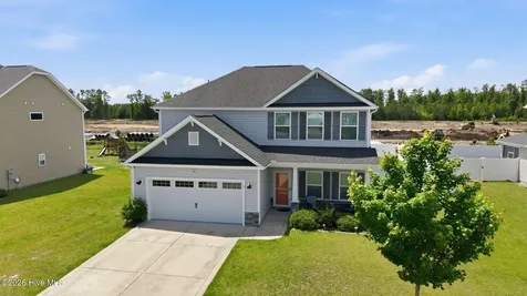 370 Holly Grove Drive Winterville NC 28590