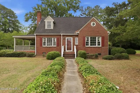 205 W Purvis Street Robersonville NC 27871