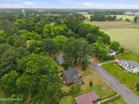 205 W Purvis Street Robersonville NC 27871