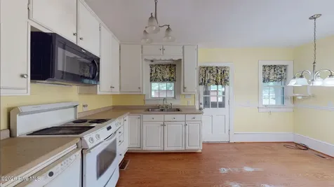 205 W Purvis Street Robersonville NC 27871