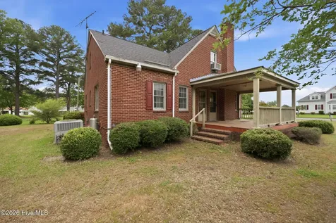 205 W Purvis Street Robersonville NC 27871