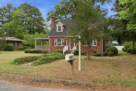 205 W Purvis Street Robersonville NC 27871
