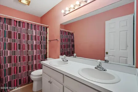 206 Creekside Drive Goldsboro NC 27534